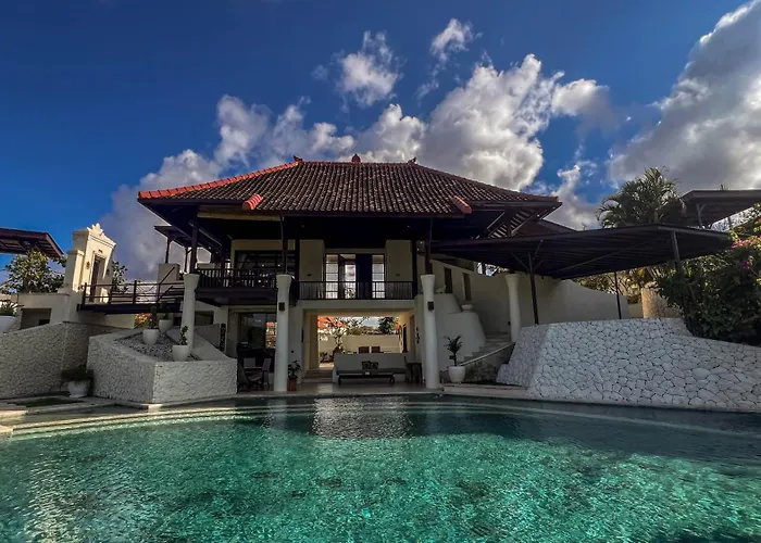 Bumi Ola Pandawa Resort 4*